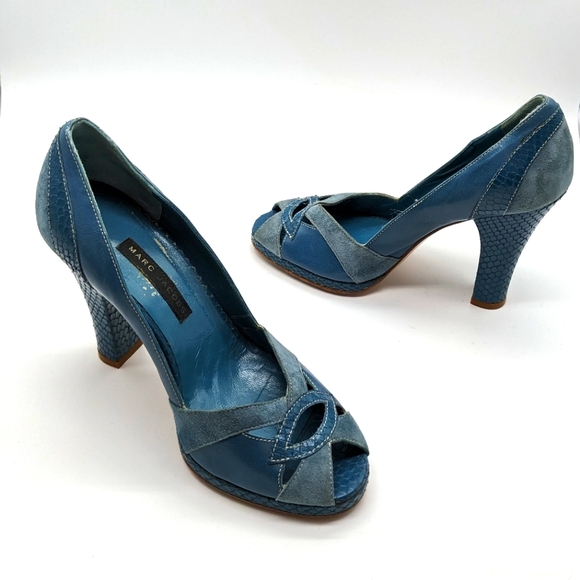 Marc Jacobs Italian-made Blue Suede Leather Cutouts Peep Toe Pumps Women's 6M - Picture 2 of 9